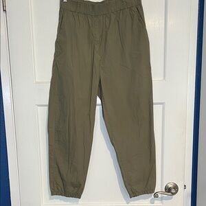 Zara Women's Olive Green Joggers